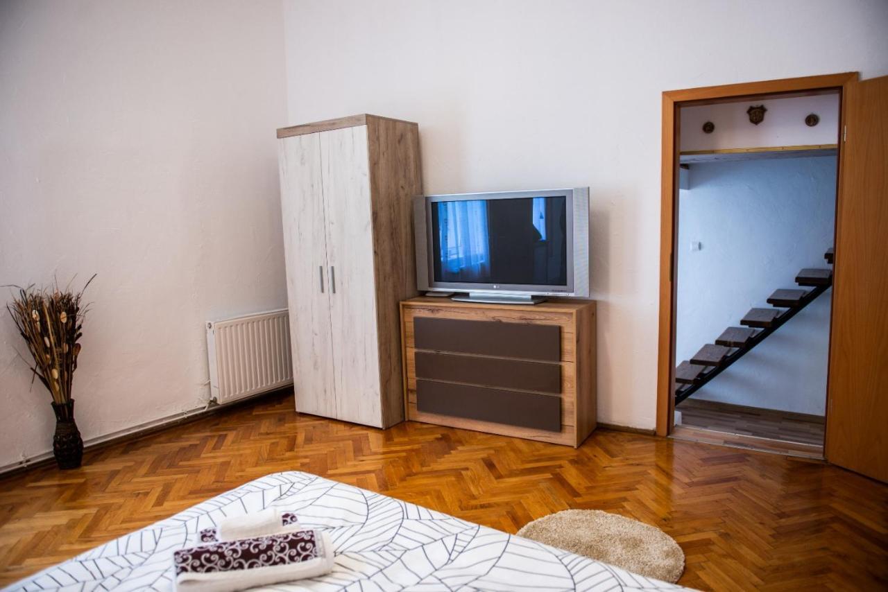 Troll'S House Apartment Sibiu Luaran gambar